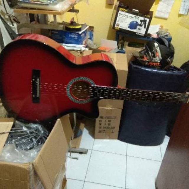 Gitar akustik yamaha pemula pink coak