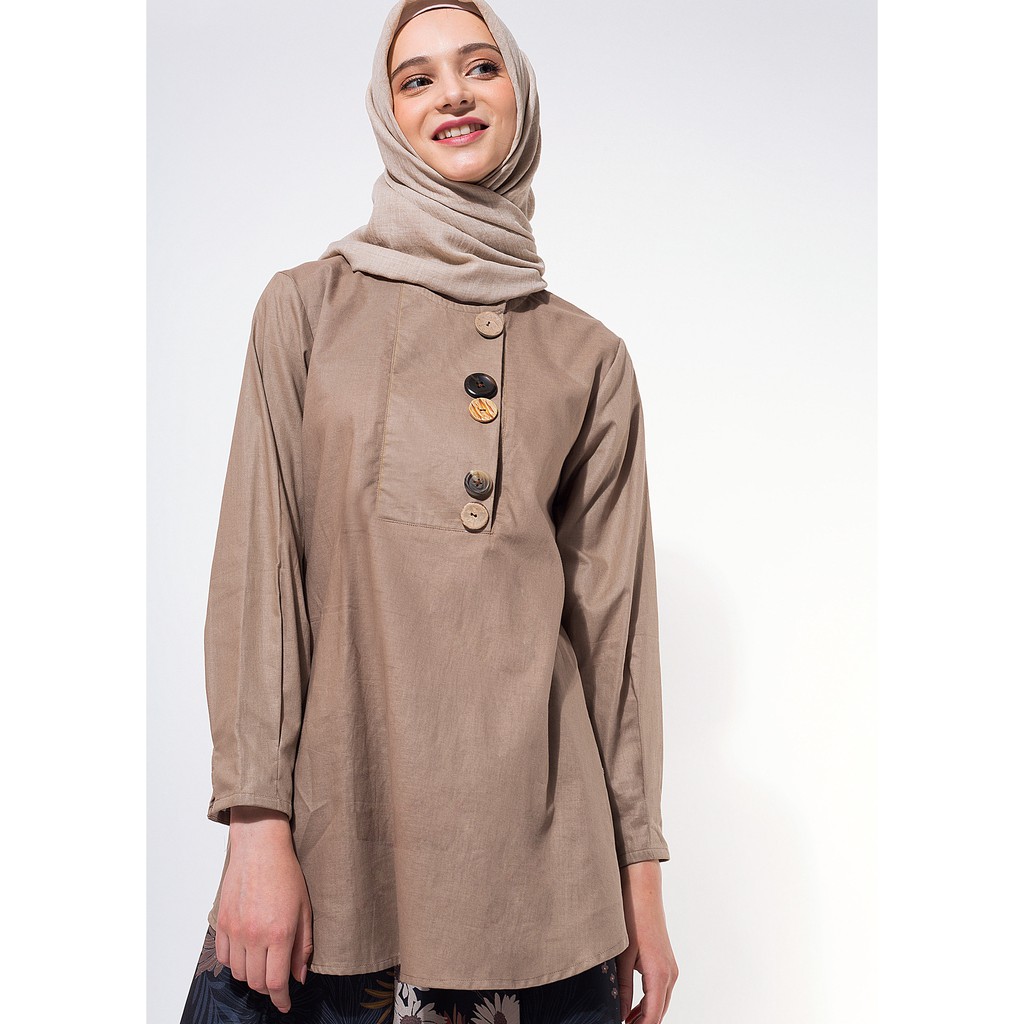 

Radine Top Brown