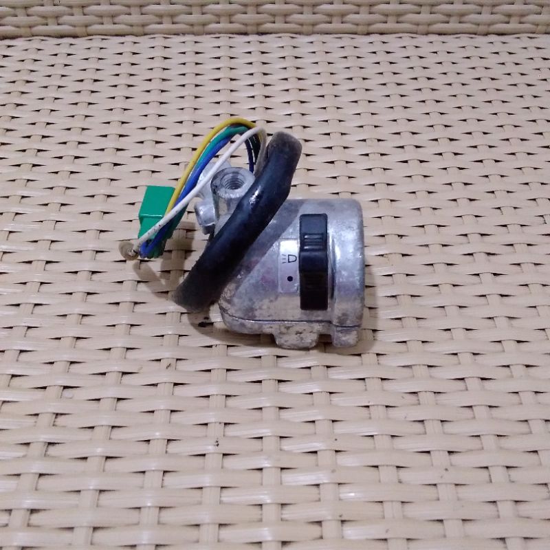 Holder kanan yamaha l2super l2 super sn l2sn ori nos