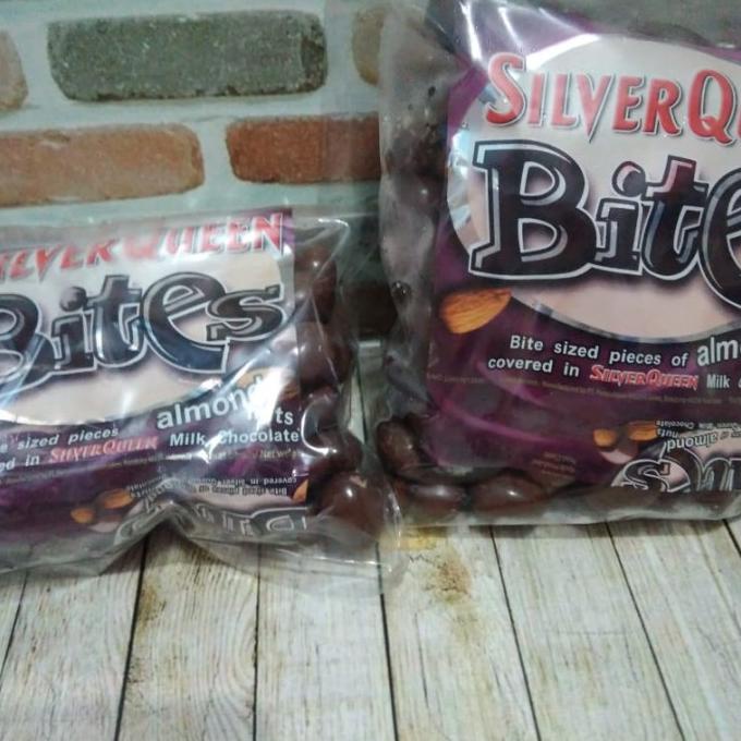 

Cokelat Silverqueen Bites Almond Mede 250gr / Coklat Kiloan Repacking