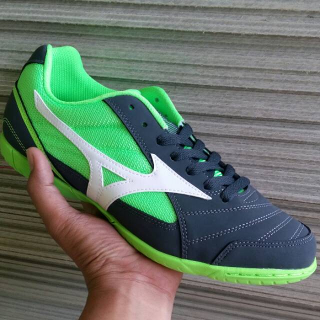 SEPATU FUTSAL MIZUNO SALA CLUB 2 IN ORIGINAL STORE