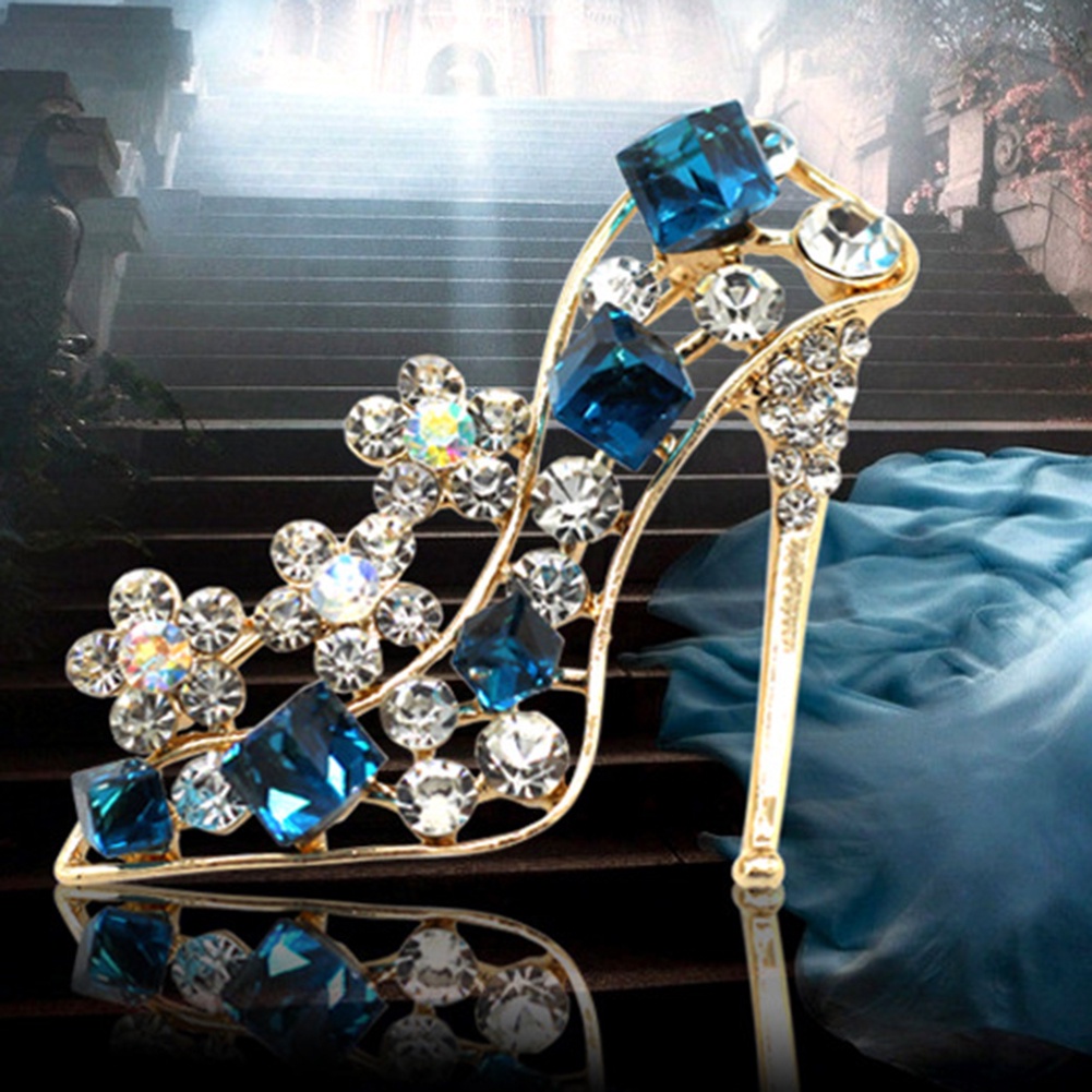 Bros Pin Bentuk High Heels Aksen Berlian Imitasi Gaya Vintage Untuk Wanita