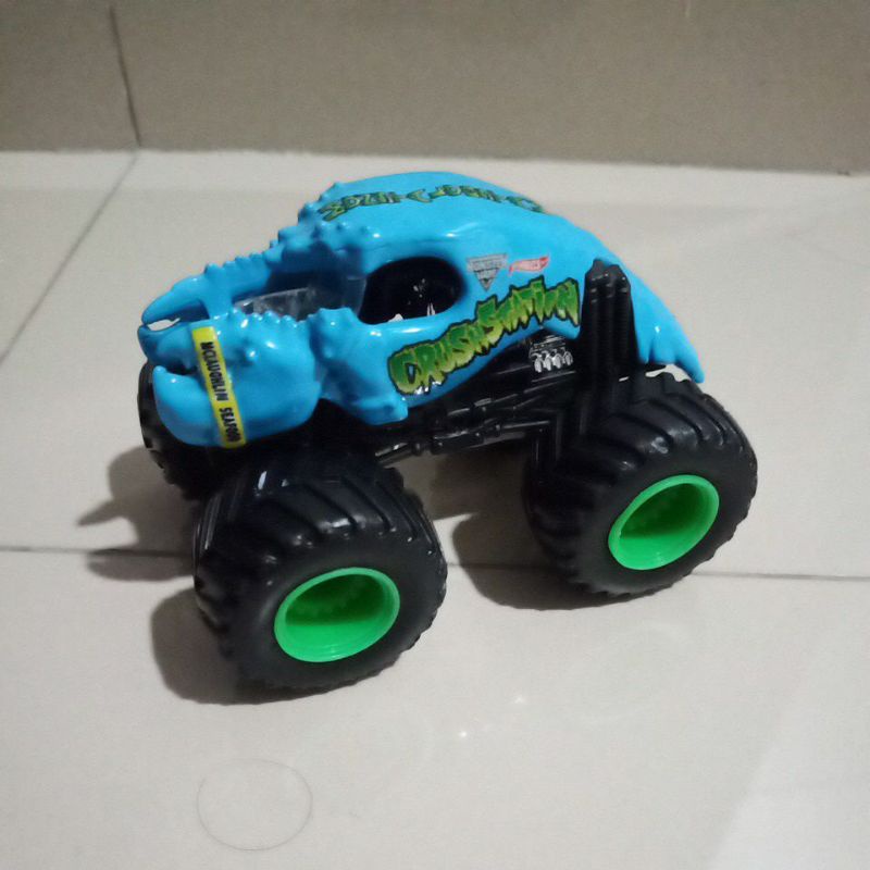 Crushstation Monster Jam Hotwheels Loose Biru