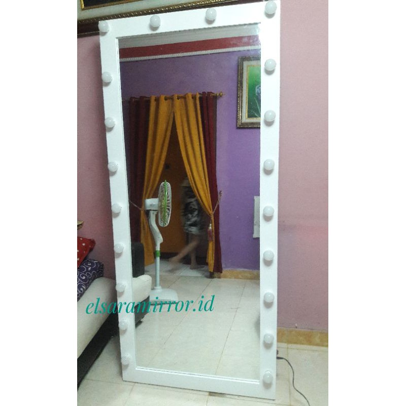 standing mirror/vanity mirror/kaca rias lampu