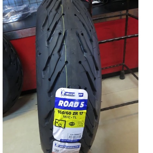 Ban Michelin Pilot Road 5 160/60 Ring 17
