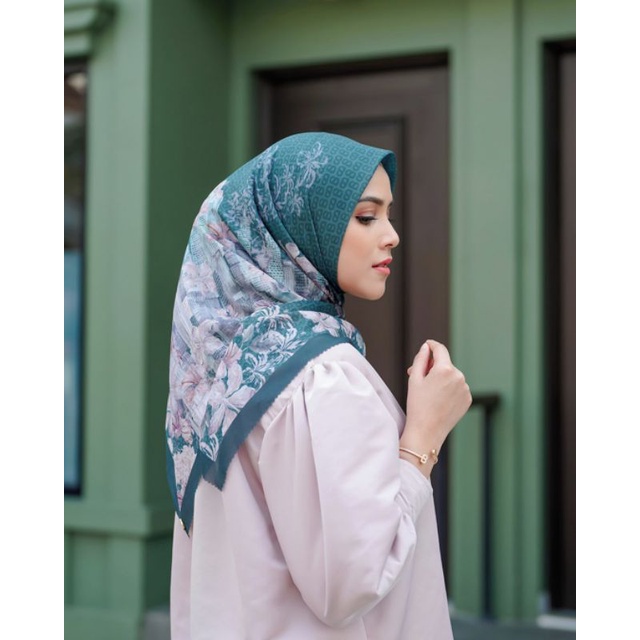 Buttonscarves Series Malaya Emerald