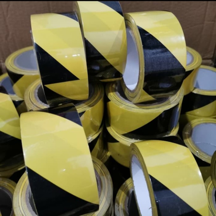 

Lakban lantai KM 88 police line warna hitam kuning 2in x 33m
