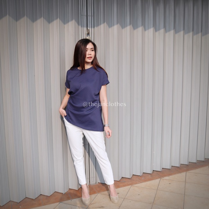 Devi blouse navy - Thejanclothes