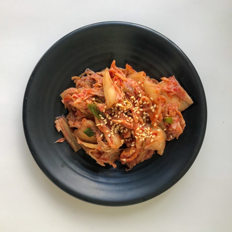 

FRESH KIMCHI SAWI 500 GRAM KHAS KOREA (BAECHU-GEOTJEORI)