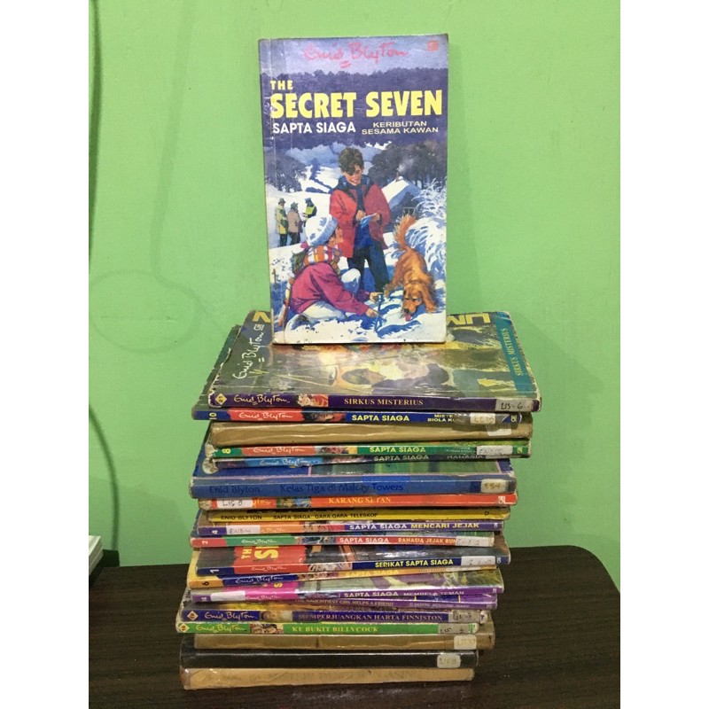 21 buku serial 5 Sekawan  Enid Blyton