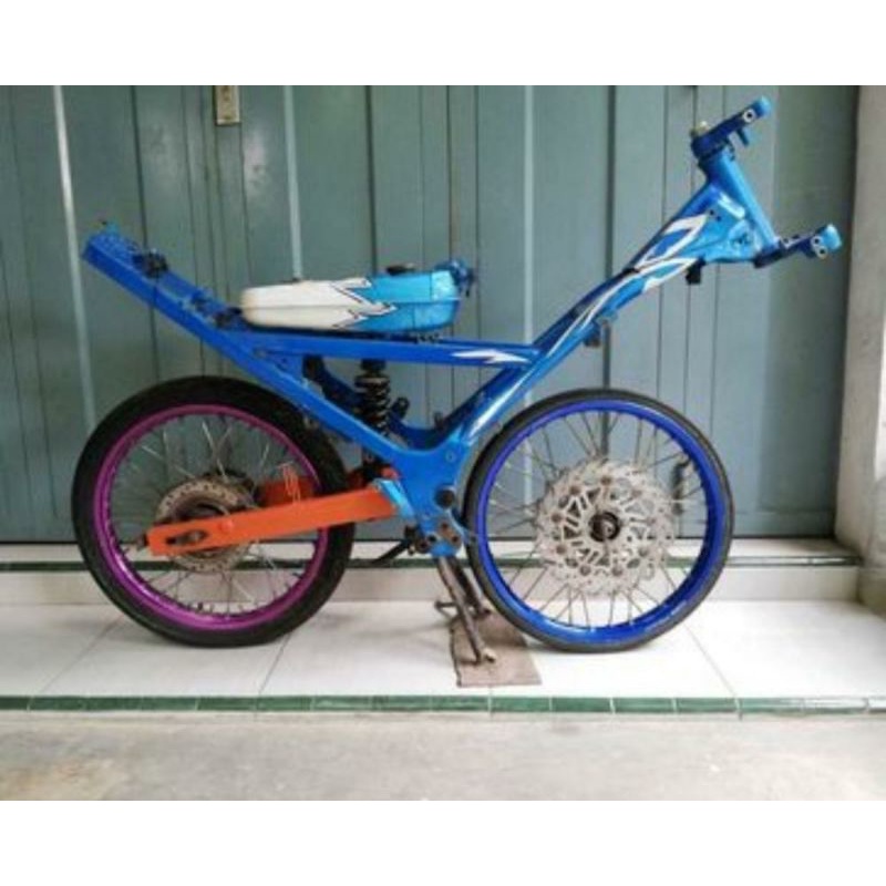 Rangka,sasis satria fu 150 + tangki satria fu + arm/supitan satria fu +velg depan belakang + segitig