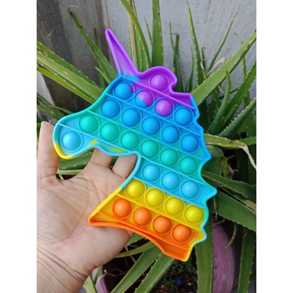 LYSASHOP -  Pop It BESAR AMONG US DINO UNICORN SEGIEMPAT JUMBO RAINBOW PUZZLE MAINAN EDUKASI ANAK-Unicorn Pelangi