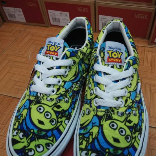 Sepatu Vans Era X Toy's Story Aliens