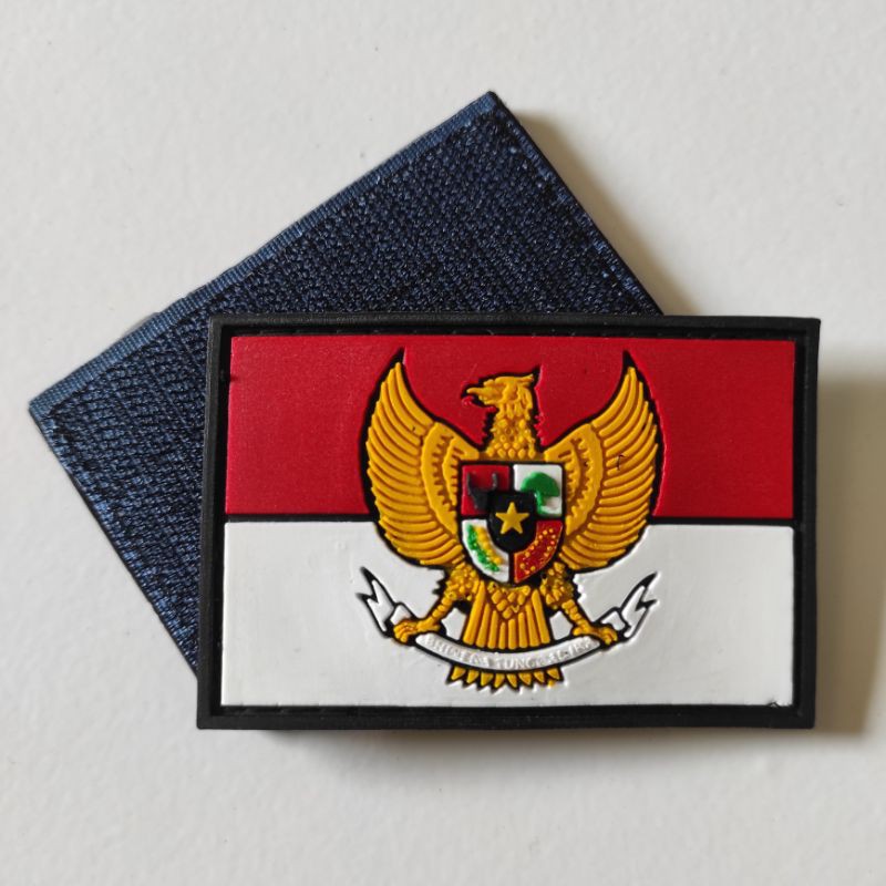 PATCH RUBBER LOGO GARUDA KOTAL DASAR MERAH PUTIH/TEMPELAN EMBLEM KARET VELCRO