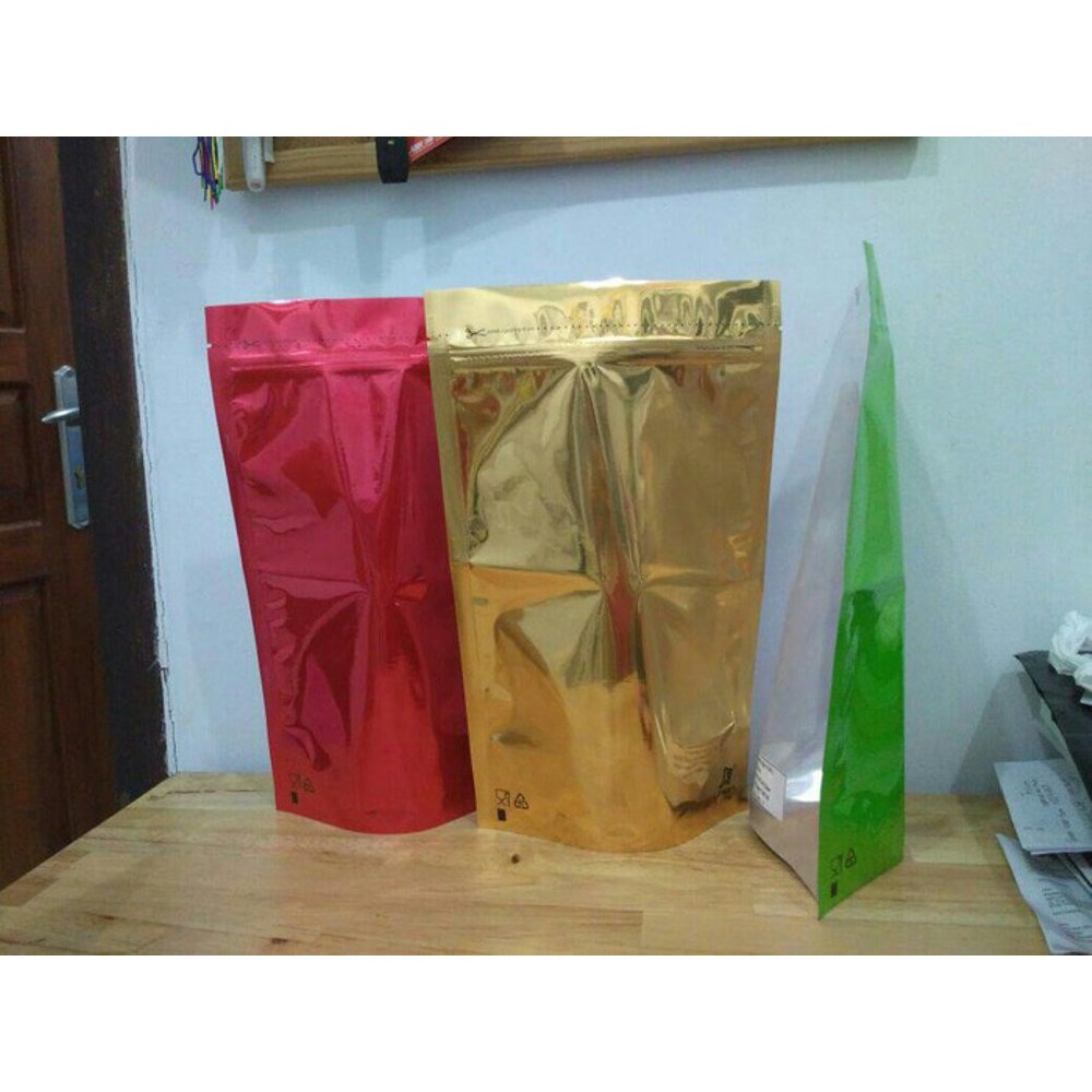 

Kemasan Pouch Kombinasi 14 x23 cm 500Gr dengan Zipper terlaris