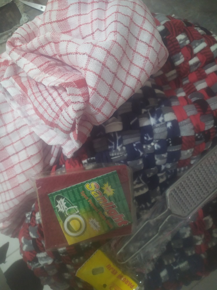 Parutan Keju Stainless / Parutan Serbaguna Stainless