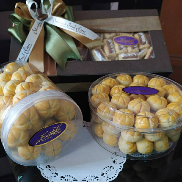 

Kue kering Latifa cookies