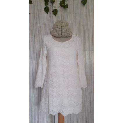 Blouse Brukat Putih/atasan brukat