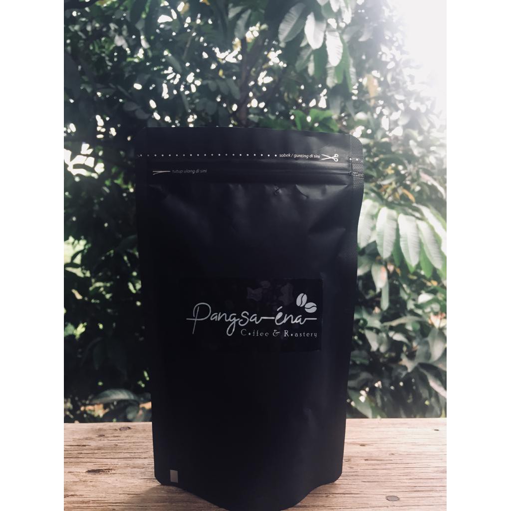 

KOPI ROBUSTA MEGA MENDUNG - ROASTED BEAN DAN POWDER