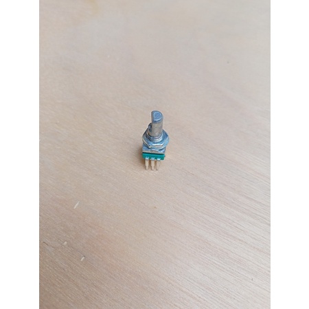 Potensio zoom g7.1ut zoom g7 bagian gain level bass midle trible presence