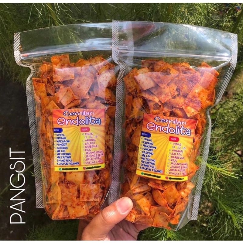 

keripik pangsit pedas