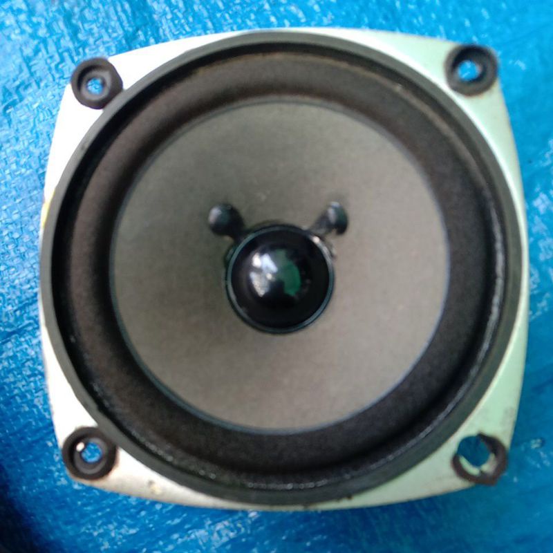 speaker tv Sharp Alexander slim