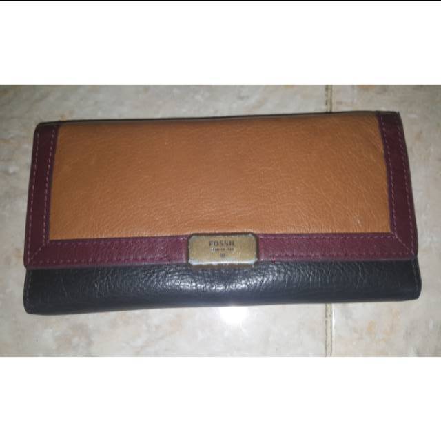 Preloved Dompet Fossil
