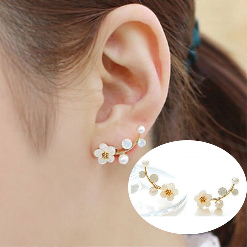 Anting Stud Desain Cabang Bunga Aksen Mutiara Gaya Korea Untuk Wanita