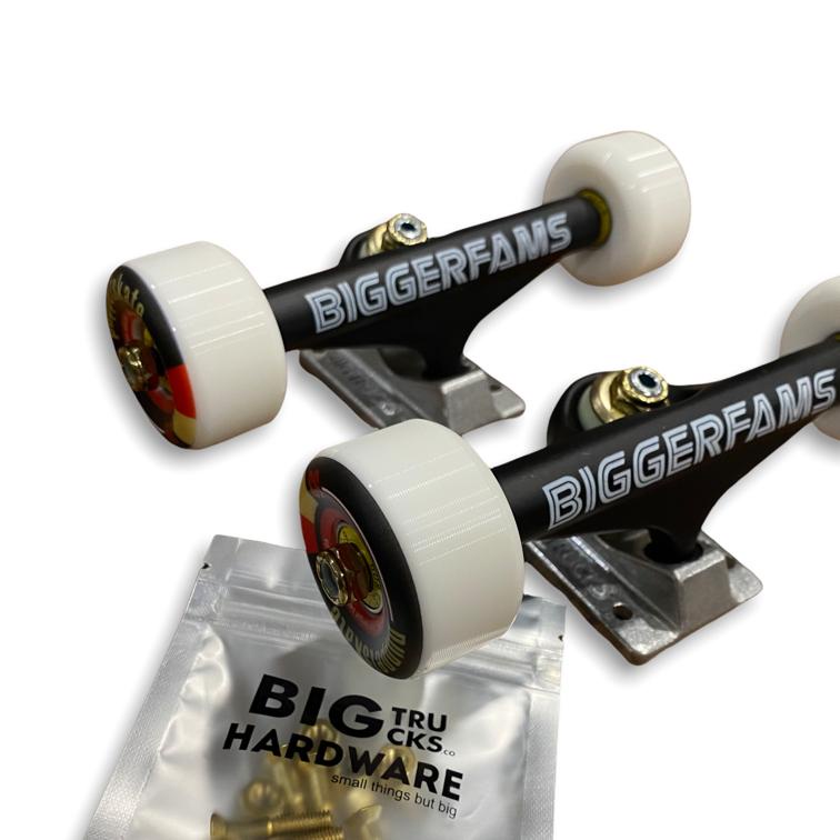 Baker skateboard Complete set premium with BIG trucks original