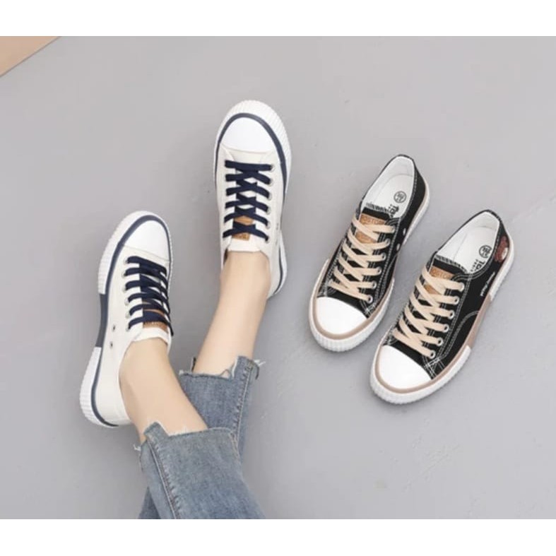 REIN SEPATU SNEAKERS WANITA AS167