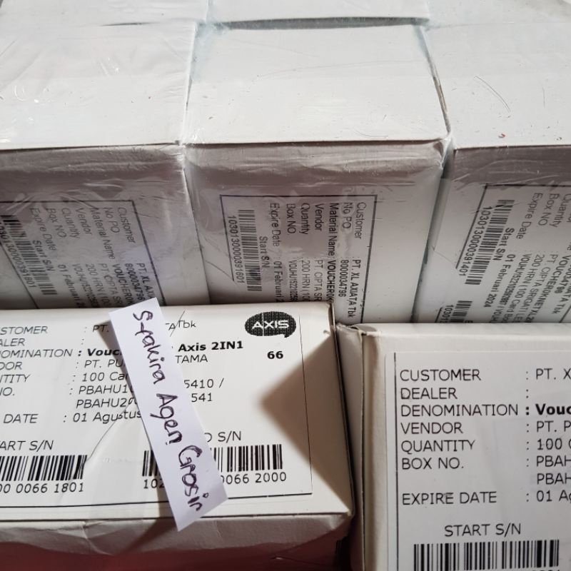 1 Box Voucher Axis Kosong Segel Panjang