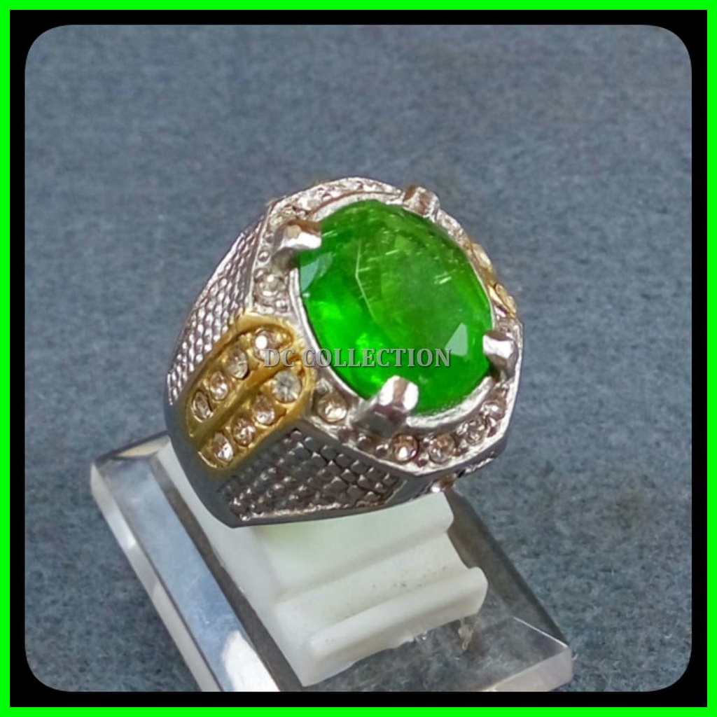 CINCIN BATU AKIK PERMATA ZAMRUD KALIMANTAN CUTTING KWALITAS SUPER HIJAU BERSERAT