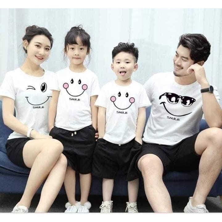 MYSTIQUE.ID-BAJU KAOS FAMILY SMILEY T-SHIRT LUCU DAN AESTHETIC