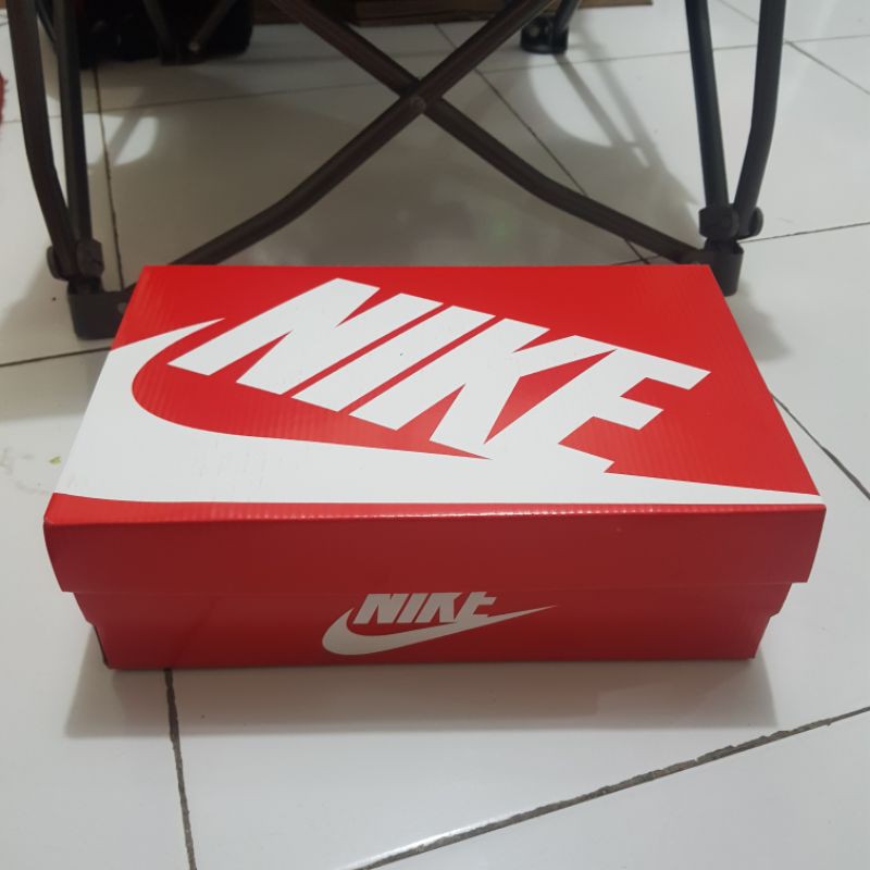 Innerbox sepatu nike import