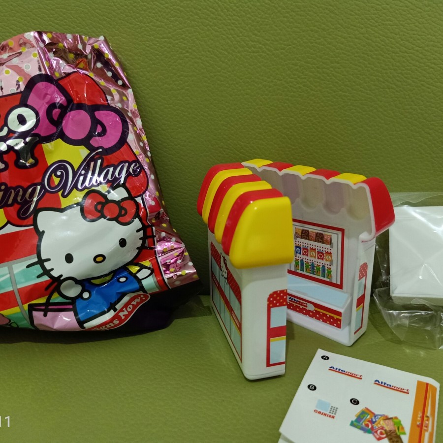 Mainan Hello Kitty Shopping Village - Alfamart (Alfamart)