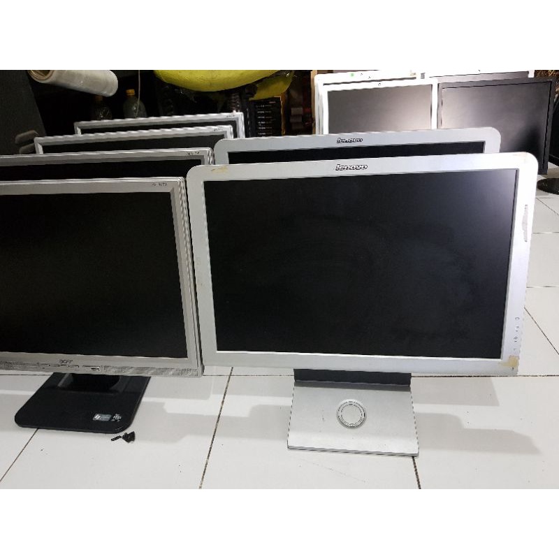 Monitor pc 19” widescreen normal tes