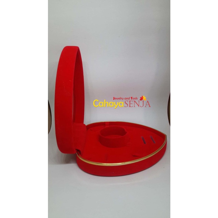 set Kotak Perhiasan Bludru Kalung, Anting, Gelang dan Cincin