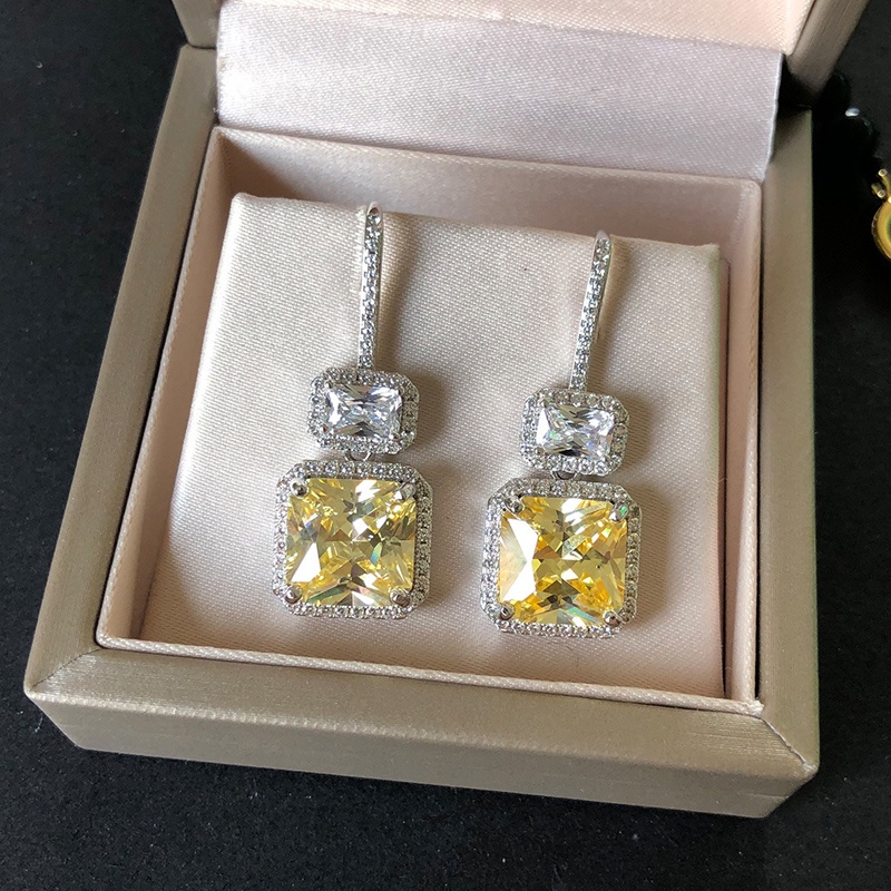 Anting Juntai Tassel Desain 3A Cubic Zirconia Untuk Wanita