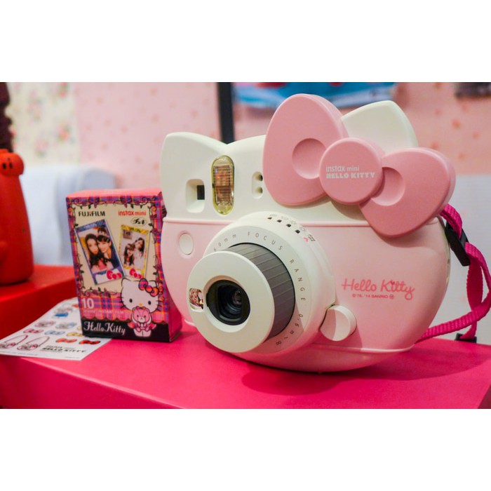 Kamera Fujifilm Instax Polaroid Mini Hello Kitty