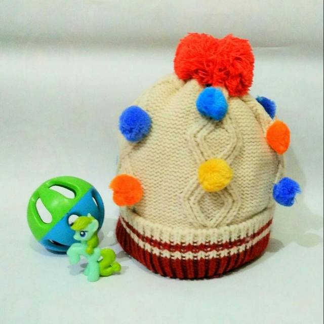 Topi Rajut / Kupluk little Ball