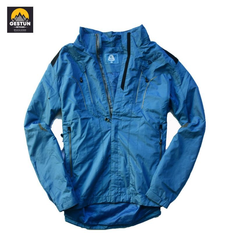 jaket Deuter second