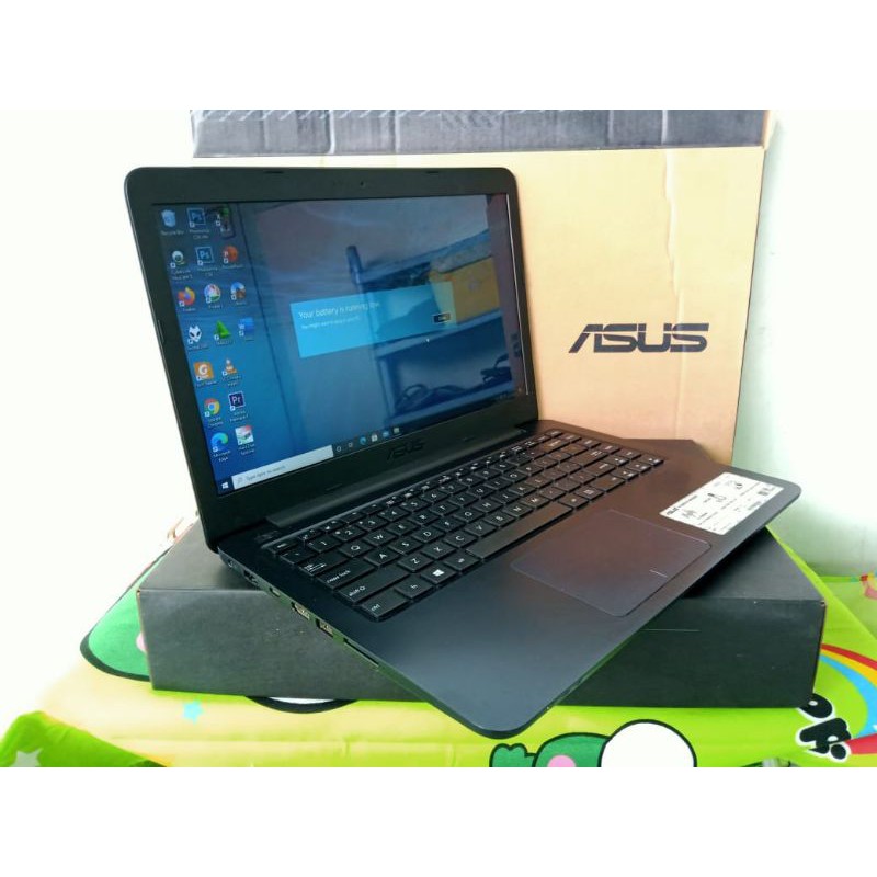 Laptop Asus E402Y AMD Dual Core E2-7015 RAM 4GB HDD 1TB Garansi resmi sampai Agustus 2021