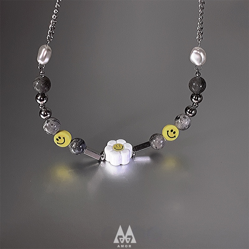 Kalung Rantai Manik-Manik Desain Bunga Matahari Tersenyum Gaya hip hop Untuk unisex