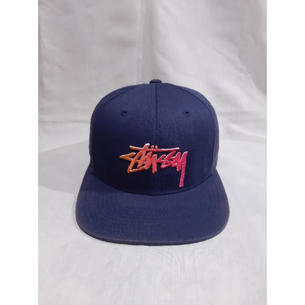 Topi Stussy Branded