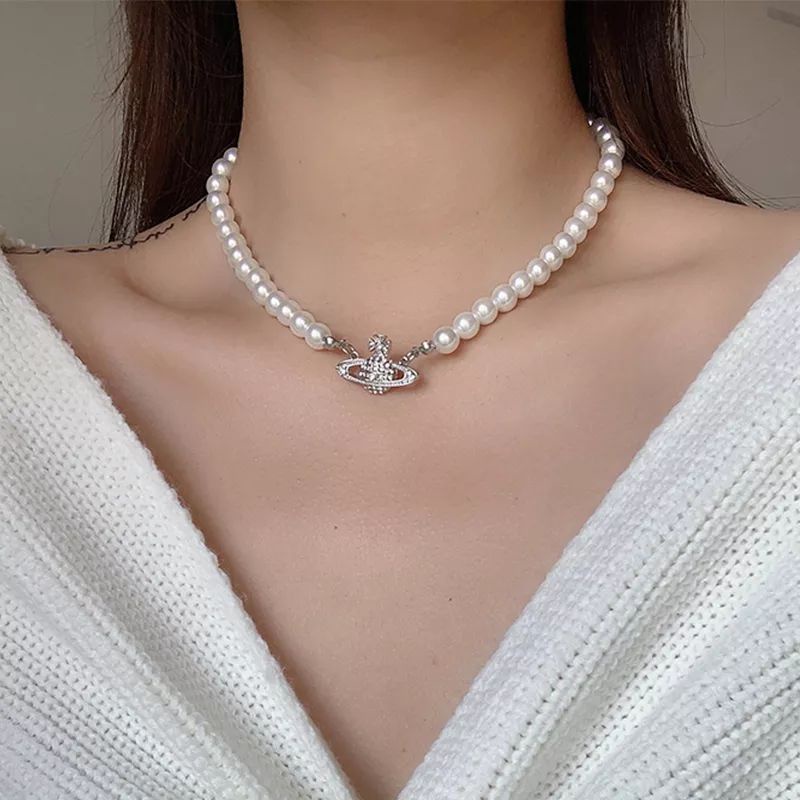 vivienne westwood pearl necklace