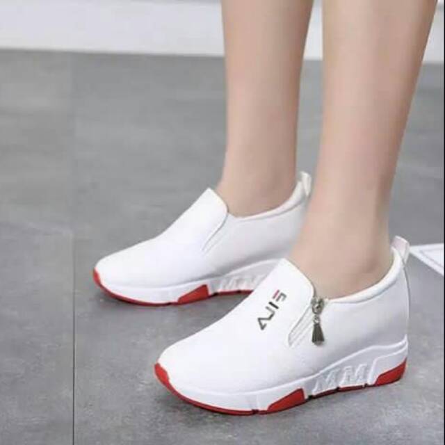 Sepatu fila sneker wanita kets putih