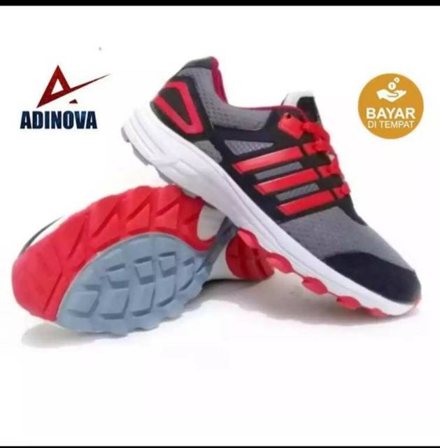 Sepatu impor sepatu sneakers adinova / sepatu badminton