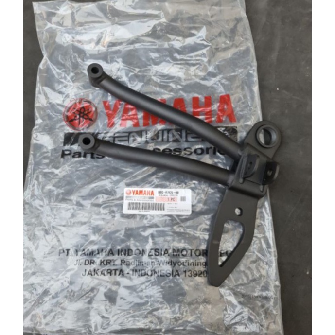 BREKET DUDUKAN FOOTSTEP BELAKANG KANAN YAMAHA XSR 155 PART ORIGINAL YAMAHA BBS-F742L-00