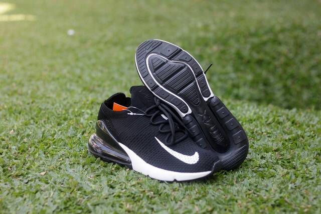 NIKE AIR MAX 270 FLYKNIT