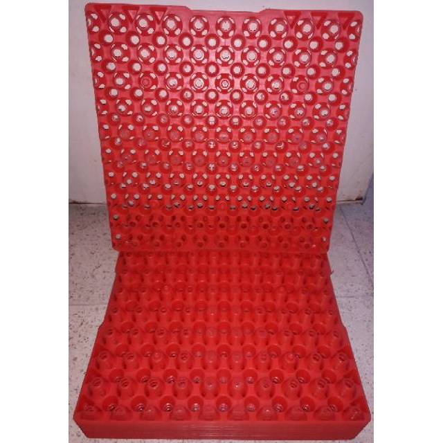 Egg Tray Telur Puyuh Plastik Merah 90 butir